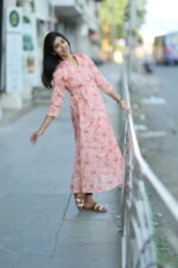 Peach_Floral_Printed_Cotton_Maxi_Dress_Elegant_Comfortable_Everyday_Wear