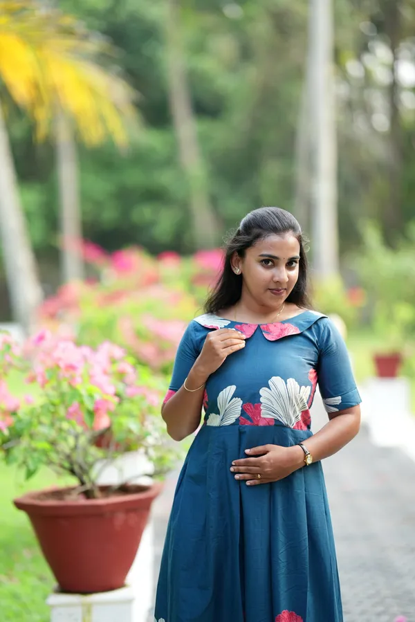 Bluebelle_Peter_Collar_Maxi