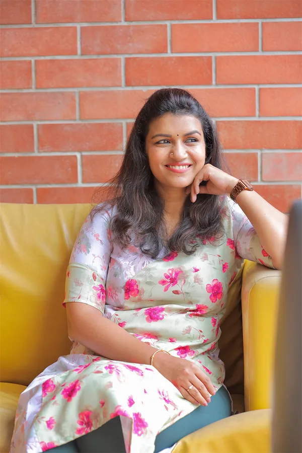Mint_Rose_Floral_Cotton_Kurti_With_Fresh_Bloom_Vibes