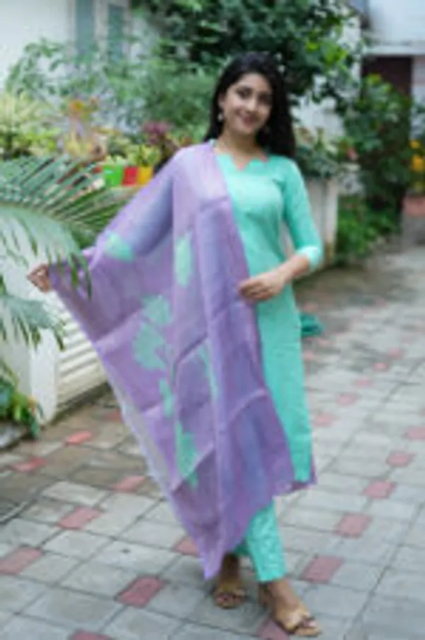 Mint_Bloom_Kurti_Set_Raw_Slub_Silk_Charm