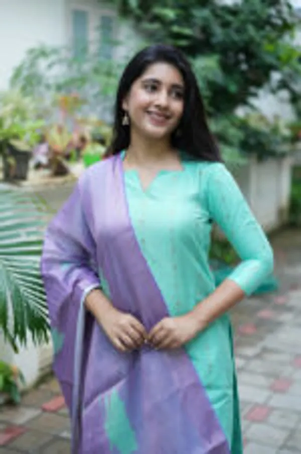 Mint_Bloom_Kurti_Set_Raw_Slub_Silk_Charm