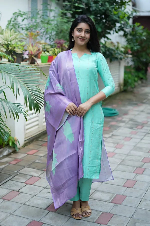 Mint_Bloom_Kurti_Set_Raw_Slub_Silk_Charm