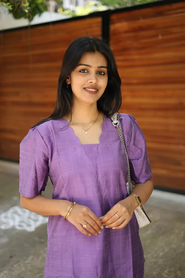 Purple_Silk_Kurti_With_Scallop_Neck_Elegant_Festive_Casual_Wear