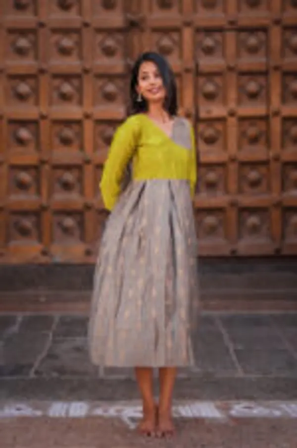 Glowline_Charm_Maxi_Lime_Grey_Luxe_Flow