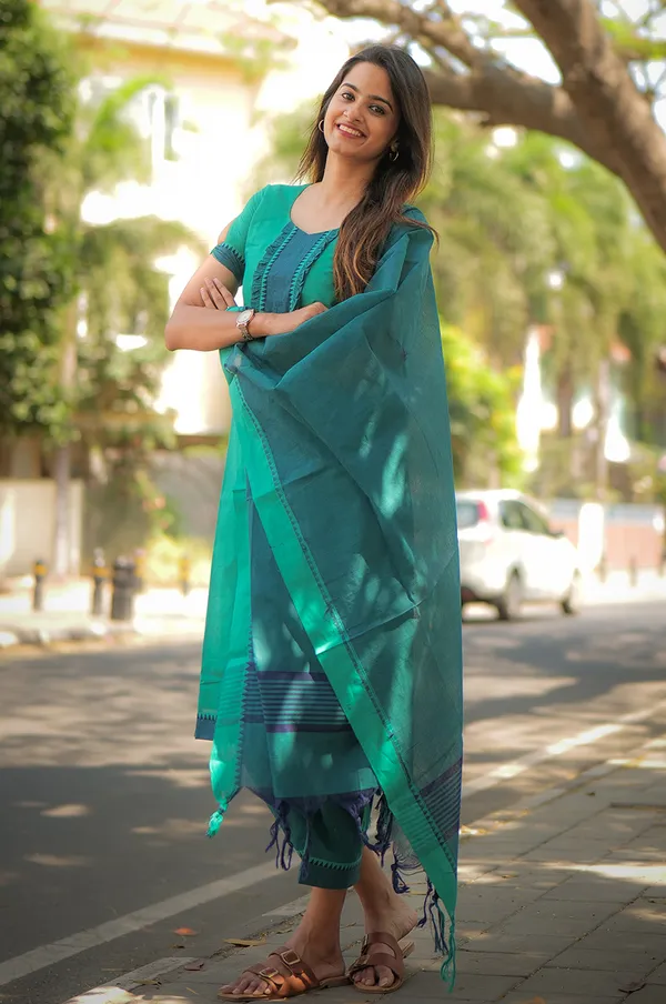 Nilaa_Green_Ethnic_Silk_Kurti_Set_With_Dupatta