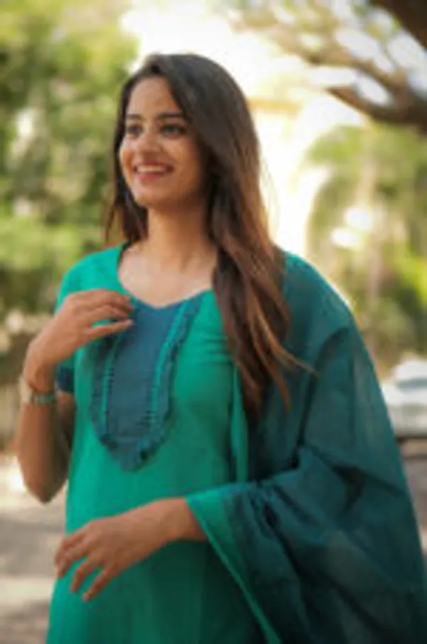 Nilaa_Green_Ethnic_Silk_Kurti_Set_With_Dupatta