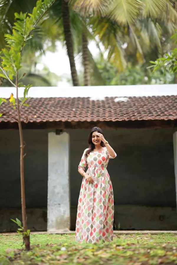 Coralleaf_Maternity_Frock