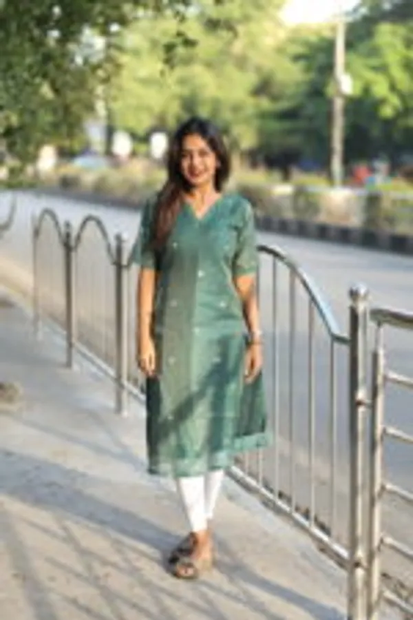 Teal_Green_Cotton_Straight_Kurti_With_Subtle_Motifs_Everyday_Ethnic_Wear