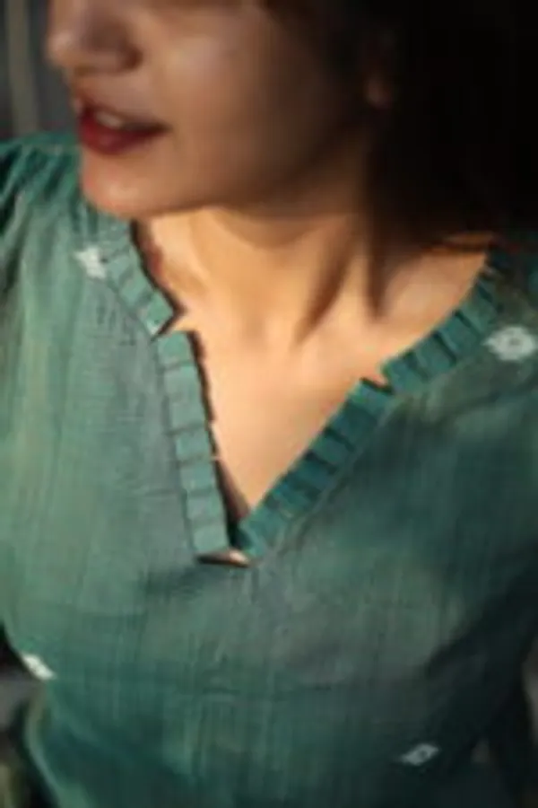 Teal_Green_Cotton_Straight_Kurti_With_Subtle_Motifs_Everyday_Ethnic_Wear