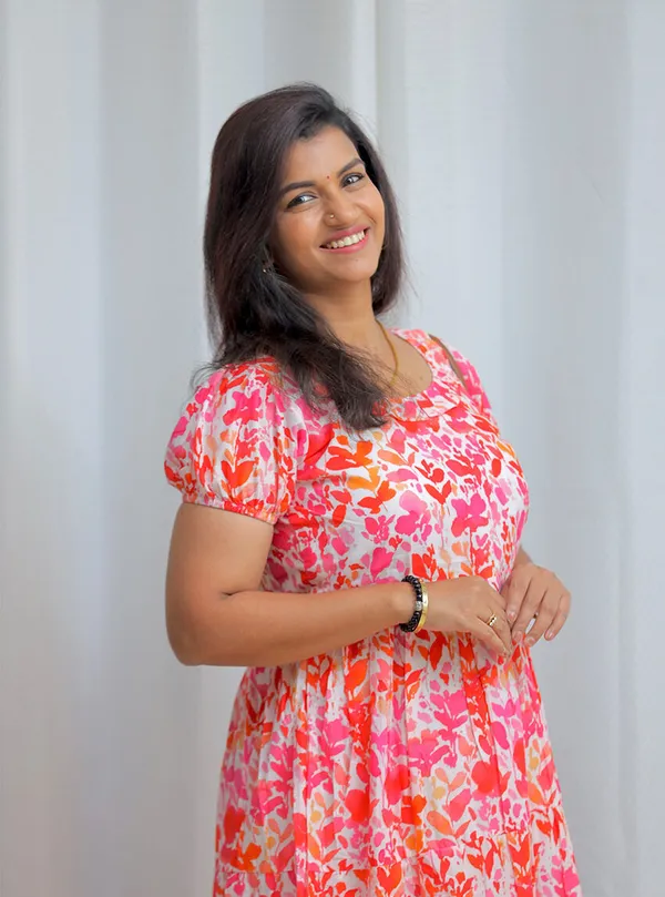 Sunset_Bloom_Cotton_Maxi_With_Tiered_Floral_Flare