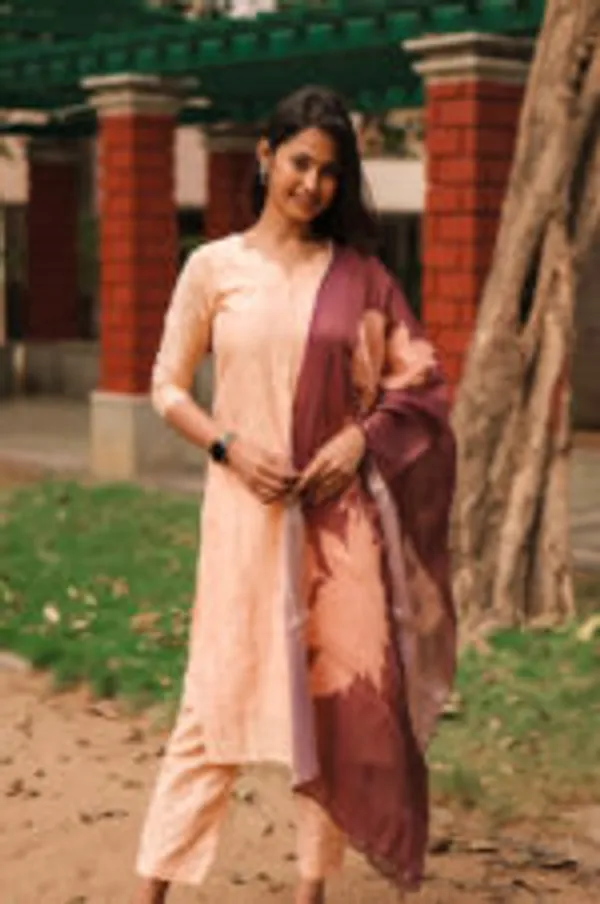 Peach_Whimsy_Raw_Slub_Silk_Kurti_Set_With_Maroon_Floral_Dupatta