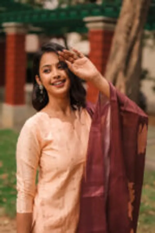 Peach_Whimsy_Raw_Slub_Silk_Kurti_Set_With_Maroon_Floral_Dupatta