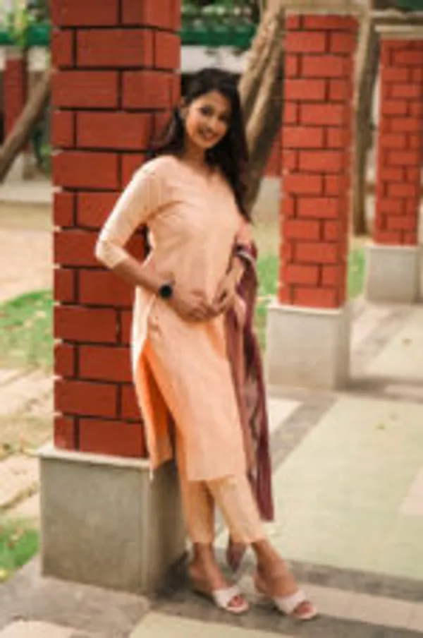 Peach_Whimsy_Raw_Slub_Silk_Kurti_Set_With_Maroon_Floral_Dupatta