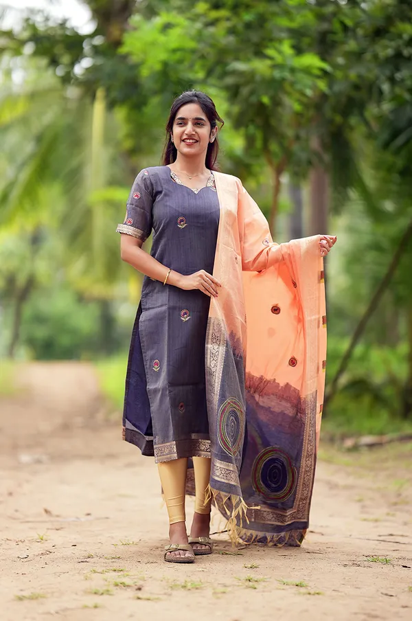 Poongodi_Tissue_Cotton_Kurti_With_Dupatta_Elegant_New_Arrival