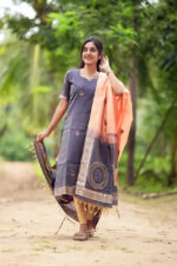 Poongodi_Tissue_Cotton_Kurti_With_Dupatta_Elegant_New_Arrival