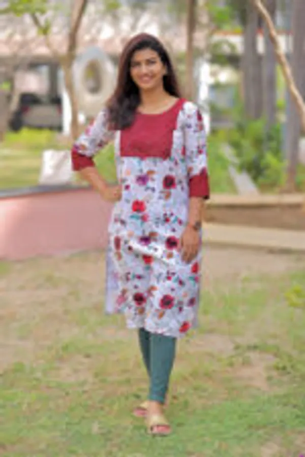 Rosy_Hues_Floral_Cotton_Kurti_For_Your_Everyday_Twirl
