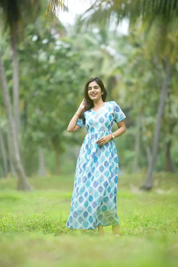 Avely_Leaf_Print_Maternity_Frock