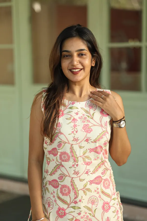 Ivory_Floral_Cotton_Coord_Set_Stylish_Everyday_Comfort