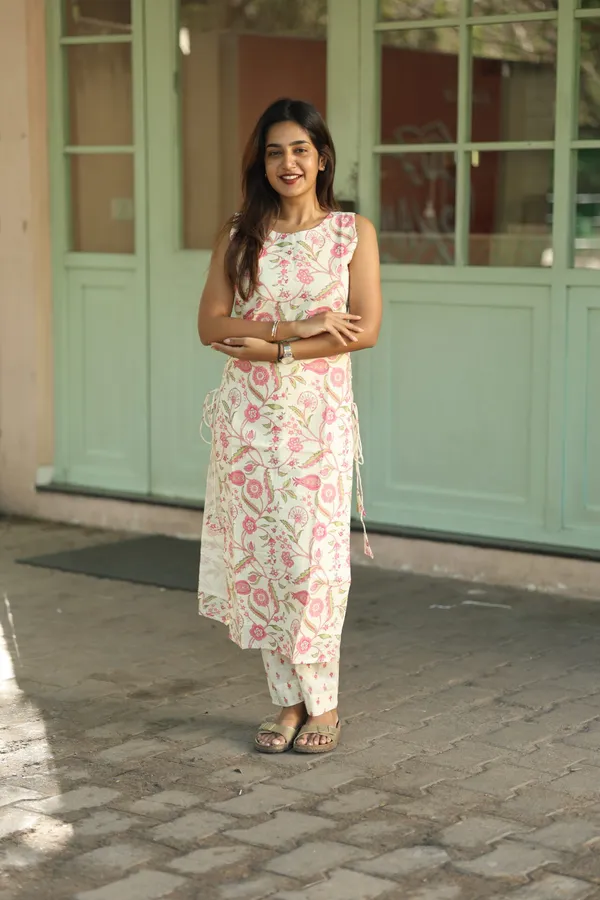 Ivory_Floral_Cotton_Coord_Set_Stylish_Everyday_Comfort