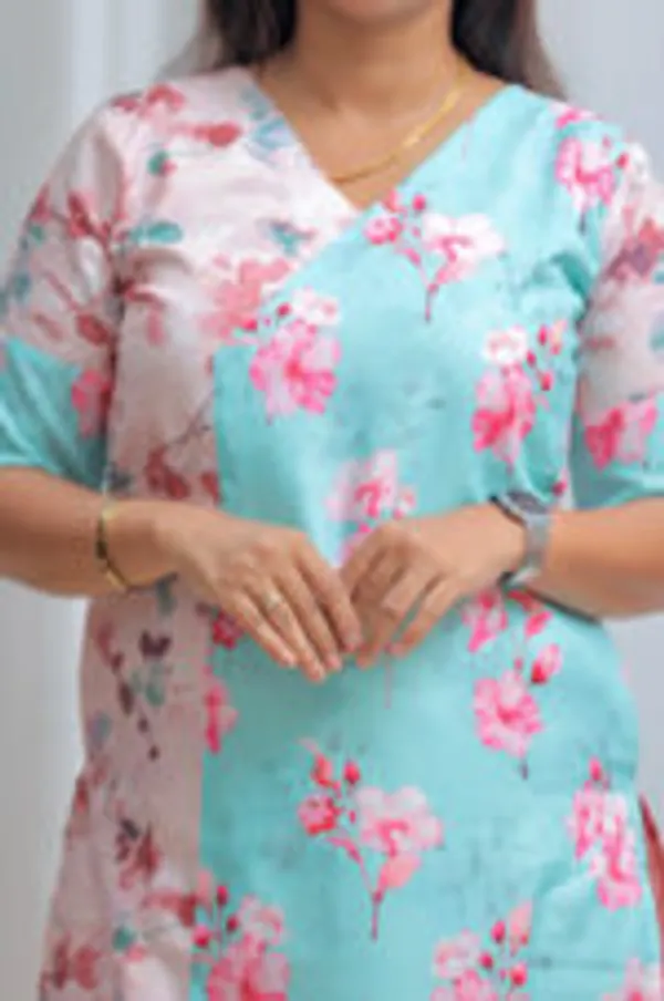 Blossom_Mist_Dual_Tone_Floral_Linen_Kurti