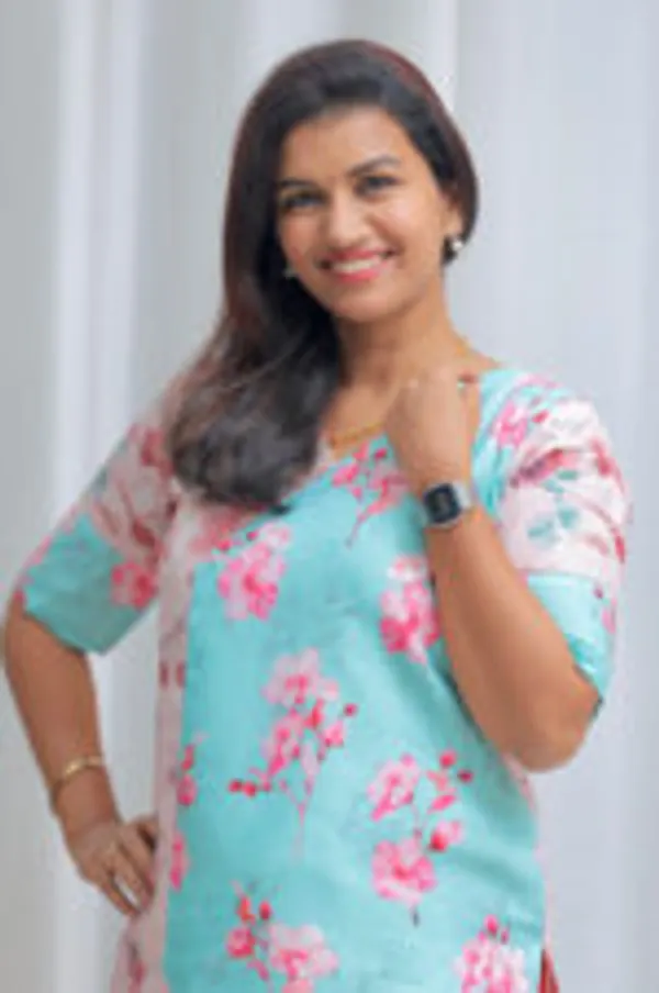 Blossom_Mist_Dual_Tone_Floral_Linen_Kurti