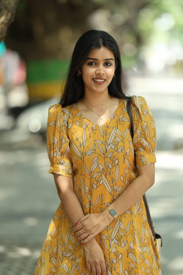 Yellow_Floral_Cotton_Maxi_Dress_With_Puff_Sleeves_Breezy_Everyday_Style