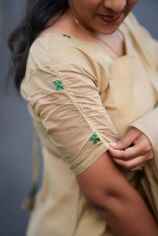 Sandbloom_Kurthi_Set