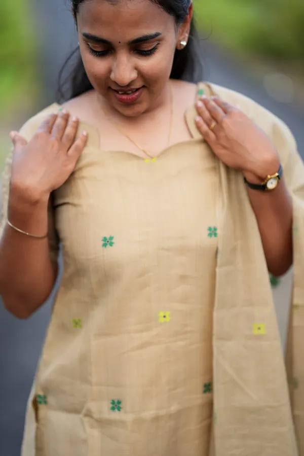 Sandbloom_Kurthi_Set
