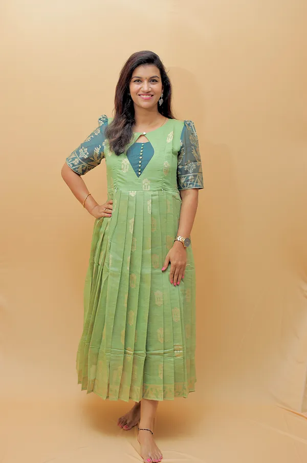 Ethnic_Green_Silk_Cotton_Maternity_Gown