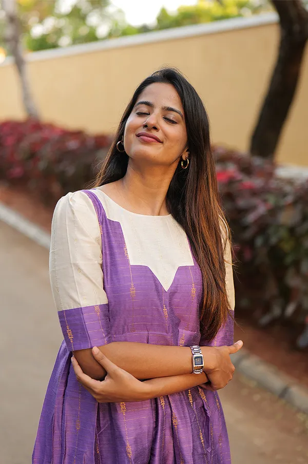 Elegant_Purple_Maxi_Frock_A_Blend_Of_Tradition_Modern_Elegance