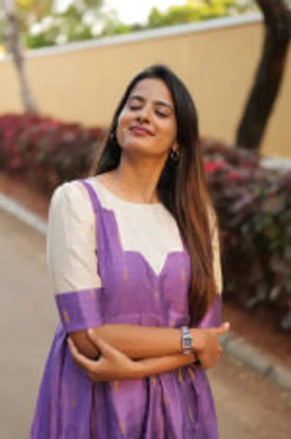 Elegant_Purple_Maxi_Frock_A_Blend_Of_Tradition_Modern_Elegance