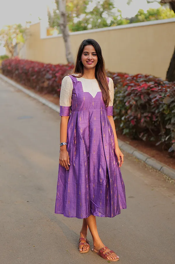 Elegant_Purple_Maxi_Frock_A_Blend_Of_Tradition_Modern_Elegance