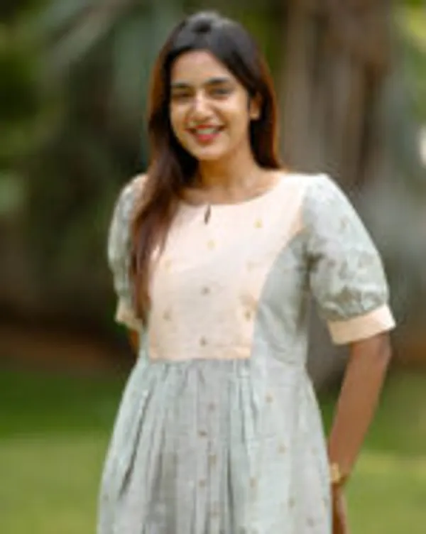 Pastel_Dual_Tone_Silk_Cotton_Maxi_Frock_With_Puff_Sleeves_Elegant_Casual_Wear