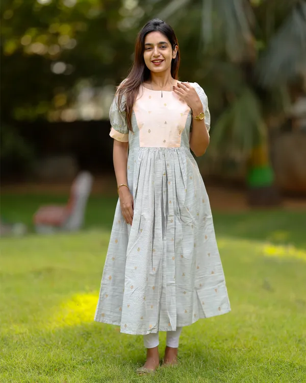 Pastel_Dual_Tone_Silk_Cotton_Maxi_Frock_With_Puff_Sleeves_Elegant_Casual_Wear