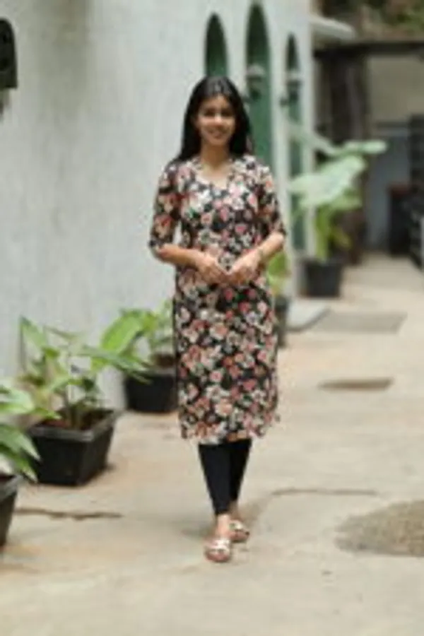 Black_Floral_Cotton_Kurti_Stylish_Everyday_Comfort_Wear