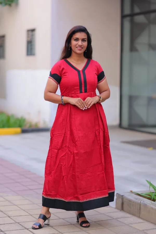 Red_Slub_Silk_Maternity_Maxi_Dress_With_Black_Border_Embroidered_Hem_Elegant_Festive_Wear