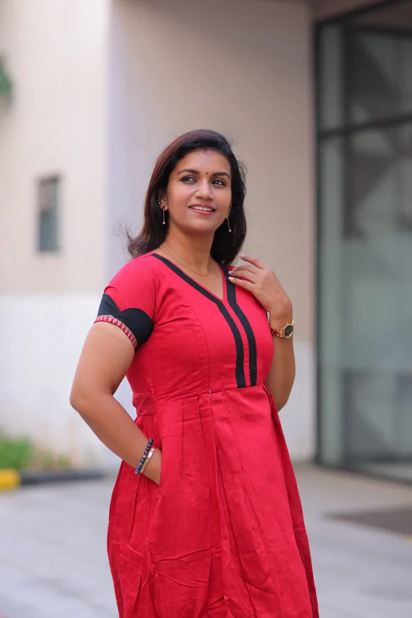Red_Slub_Silk_Maternity_Maxi_Dress_With_Black_Border_Embroidered_Hem_Elegant_Festive_Wear