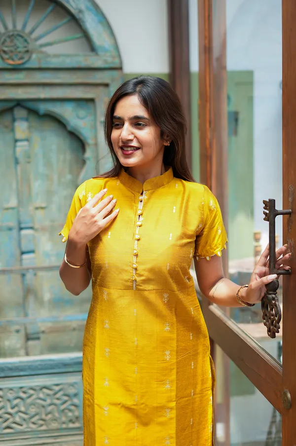 Sunbeam_Yellow_Handloom_Cotton_Kurti