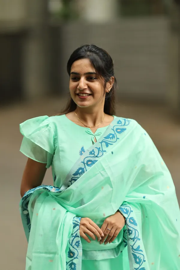 Pastel_Green_Cotton_Kurti_Top_With_Blue_Handblock_Dupatta_Elegant_Everyday_Ethnic_Wear
