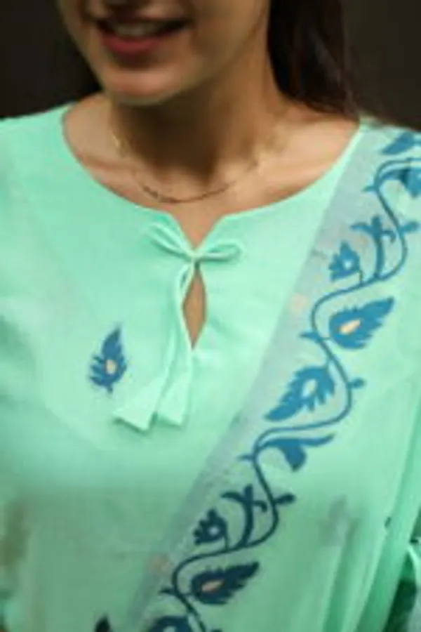 Pastel_Green_Cotton_Kurti_Top_With_Blue_Handblock_Dupatta_Elegant_Everyday_Ethnic_Wear