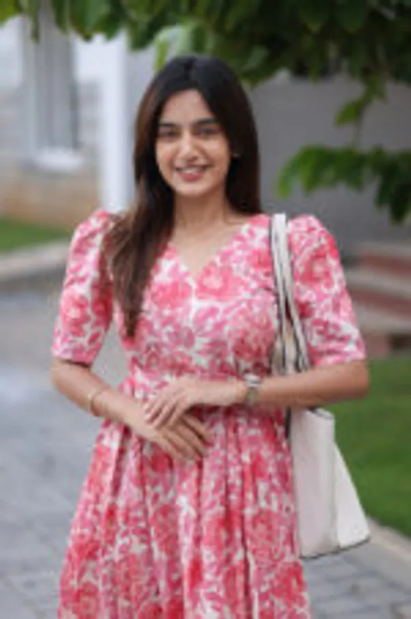 Pink_Floral_Cotton_Maxi_Dress_Elegant_Breezy_Everyday_Wear