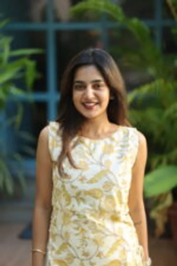 Yellow_Floral_Printed_Cotton_Sleeveless_Kurti_Top_With_Matching_Pants_Chic_Everyday_Wear