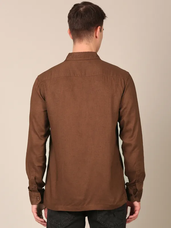 Men’s_Walnut_Brown_Double-Pocket_Regular_Fit_Cotton-Linen_Shirt