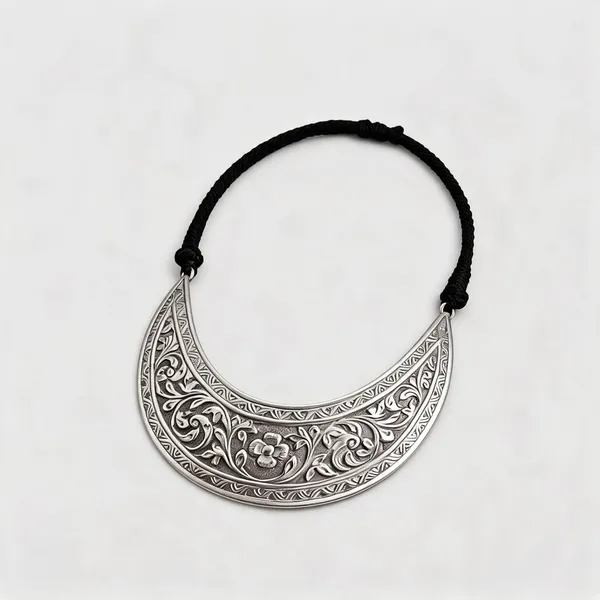 Silver_Brass_Oxidised_Floral_Bib_Statement_Necklace_For_Women_Statement_Necklace_For_Women