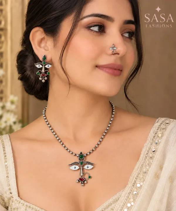 Handcrafted_Durga_Face_Jewelry_Set_(Pendant_Necklace,_Matching_Earrings_&_Nose_Ring)_with_Green_&_Red_Enamel_Detailing