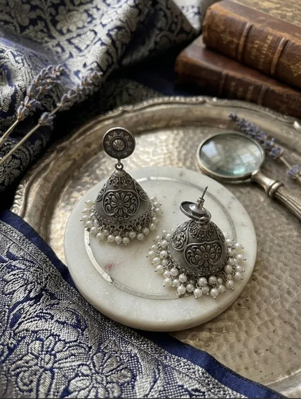 Silver_Metal_Jhumka_Earrings_for_Women