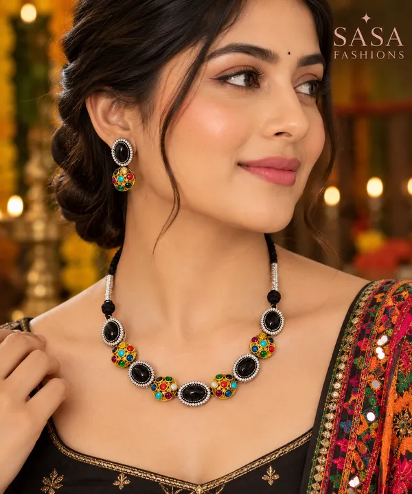 Black_stone_Beaded_Statement_Necklace_Set