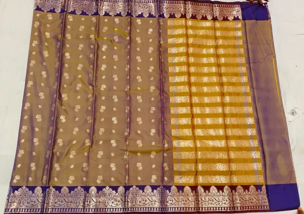 Brown_Soft_Silk_Pattu_Woven_Traditional_Saree_For_Women