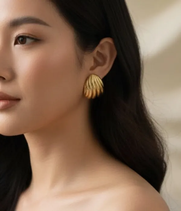 Gold_Anti-Tarnish_Alloy_Shell_Stud_Earrings_For_Women