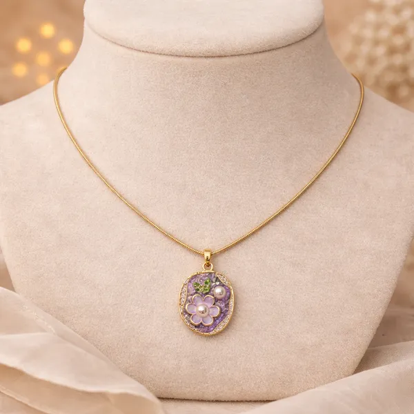 Gold_Pearl_Floral_Oval_Pendant_Necklace_For_Women